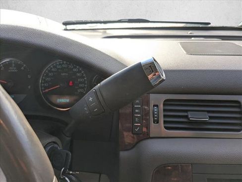 Used 2009 Chevrolet Tahoe LTZ image 11