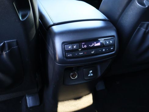 Used 2023 Hyundai Palisade Calligraphy FWD image 13
