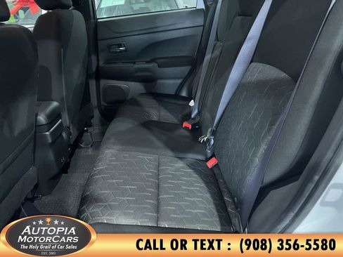 Used 2025 Mitsubishi Outlander Sport AWD image 16