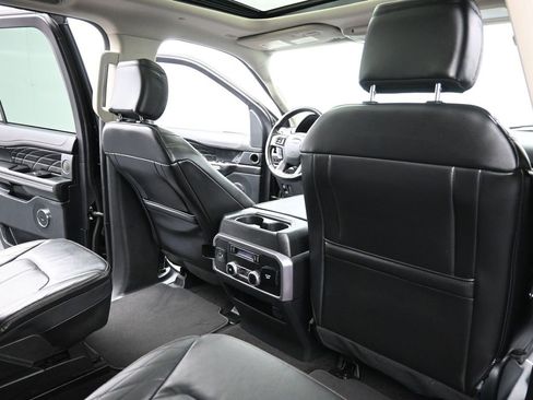 Certified 2021 Ford Expedition Platinum image 14