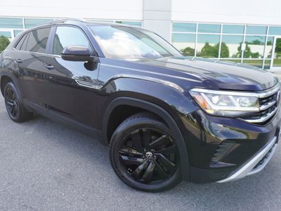 Used 2020 Volkswagen Atlas Cross Sport SE w/ Panoramic Sunroof Package