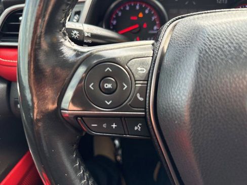 Used 2022 Toyota Camry XSE image 23