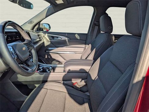 New 2025 Chevrolet Traverse LT w/ Enhanced Driving Package image 12