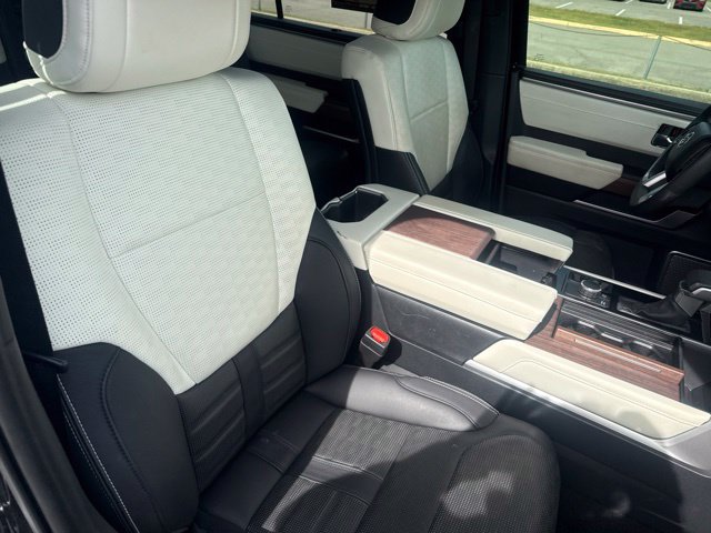Used 2023 Toyota Sequoia Capstone AWD/4WD image 16