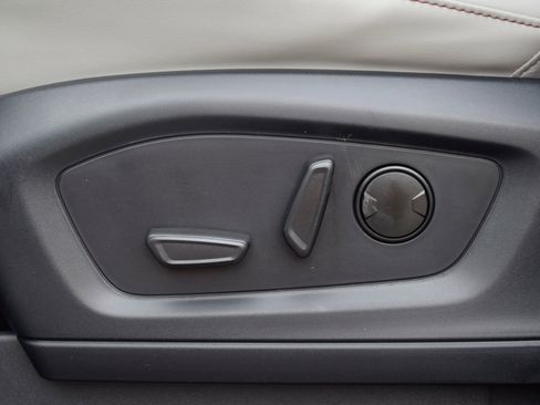 New 2026 Ford Explorer Active w/ Active Comfort Package image 16