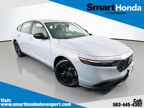 Used 2025 Honda Accord SE image 1