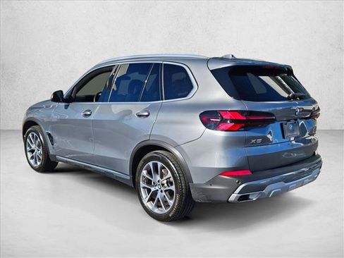 Used 2024 BMW X5 sDrive40i w/ Executive Package image 8
