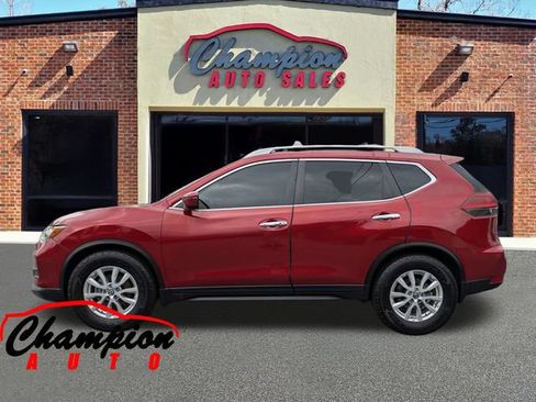 Used 2019 Nissan Rogue SV FWD image 8