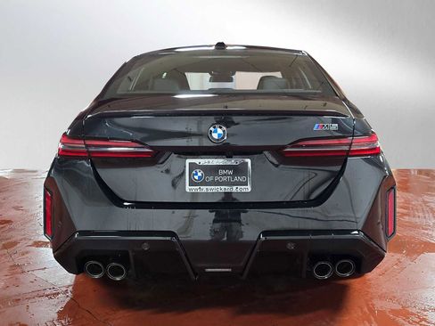 New 2026 BMW M5 w/ Carbon Package image 4