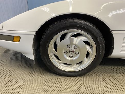 Used 1994 Chevrolet Corvette image 29