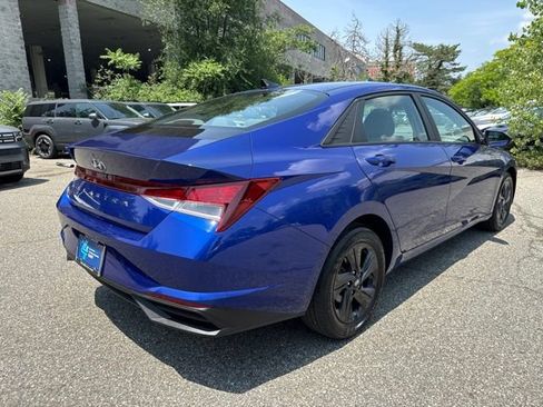 Used 2023 Hyundai Elantra SEL FWD image 15