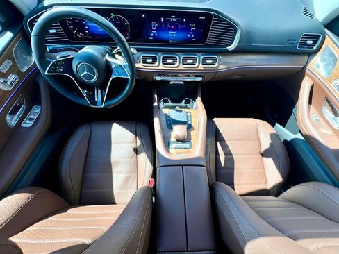 Certified 2024 Mercedes-Benz GLS 450 4MATIC image 18