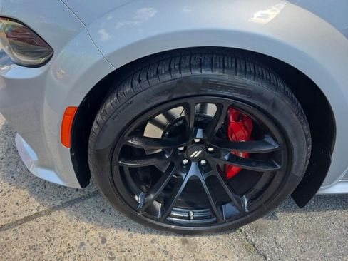 Used 2020 Dodge Charger Scat Pack RWD image 9