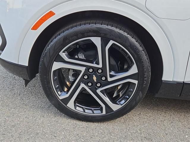 Used 2026 Chevrolet Equinox EV LT w/ Convenience Package II FWD image 32