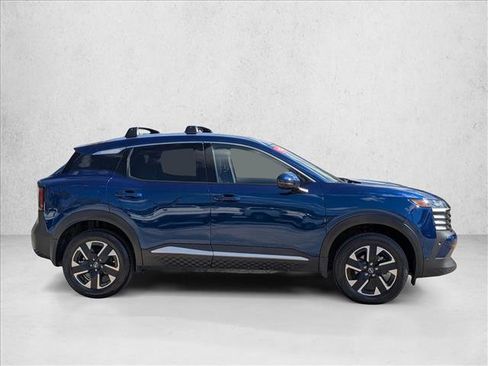 Certified 2025 Nissan Kicks SR image 4