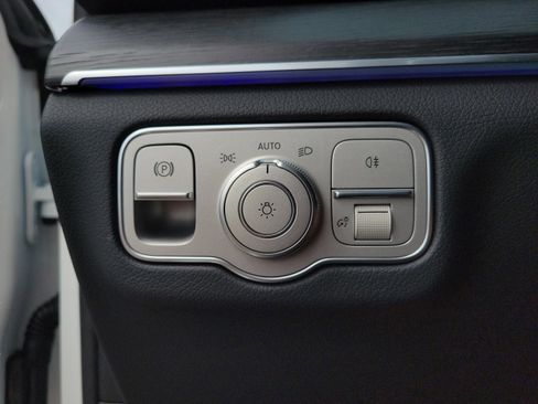 New 2026 Mercedes-Benz GLE 450 4MATIC image 17