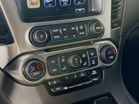Used 2019 Chevrolet Tahoe LS AWD/4WD image 17