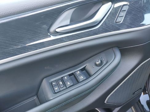 New 2024 Jeep Grand Cherokee Trailhawk w/ Advanced Protech Group II image 19