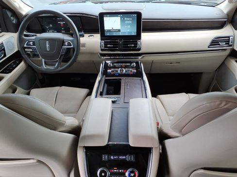 Used 2021 Lincoln Navigator Reserve w/ Luxury Package AWD/4WD image 24