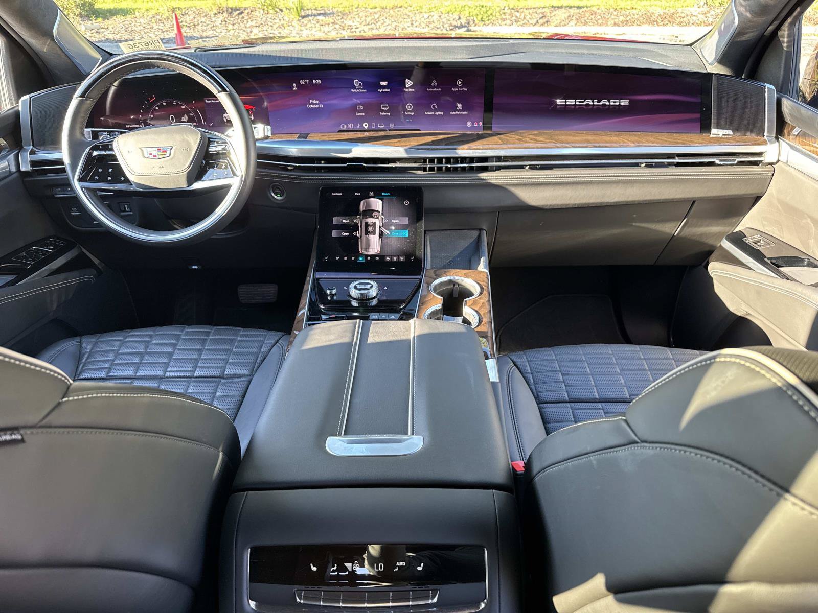 Used 2025 Cadillac Escalade Sport Platinum AWD/4WD image 27