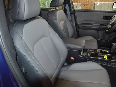 Used 2026 Subaru Outback Premium w/ Premium/Limited Package 2 AWD/4WD image 9
