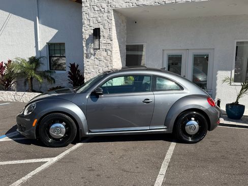 Used 2014 Volkswagen Beetle 2.5 image 2
