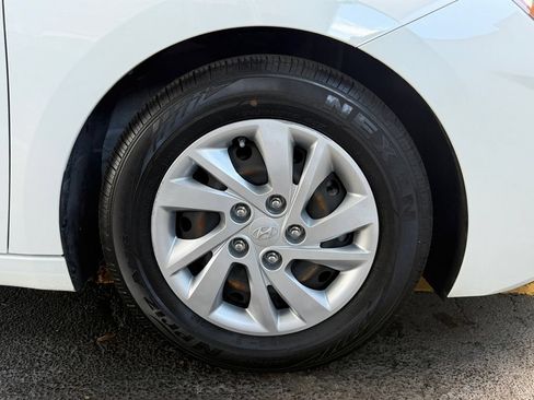 Used 2020 Hyundai Elantra SE w/ Cargo Package (C1) FWD image 46