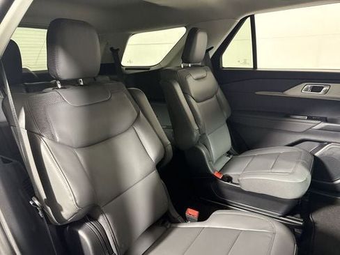 New 2026 Ford Explorer Active w/ Active Comfort Package AWD/4WD image 15