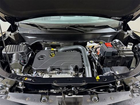 Used 2025 Chevrolet Equinox LT w/ Convenience Package II image 28