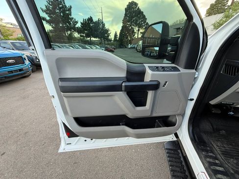 Used 2018 Ford F250 XL w/ Power Equipment Group AWD/4WD image 25