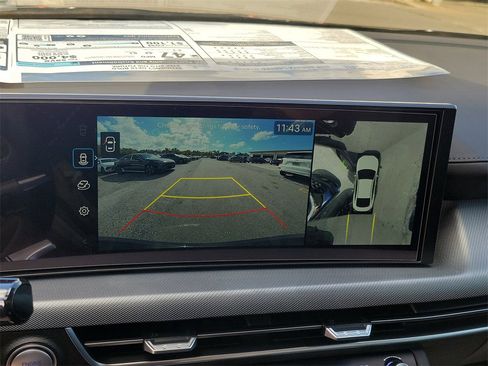 New 2025 Hyundai Sonata Limited image 24