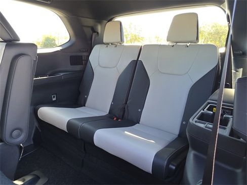 New 2026 Lexus TX 500h 500h F SPORT Performance Premi image 17