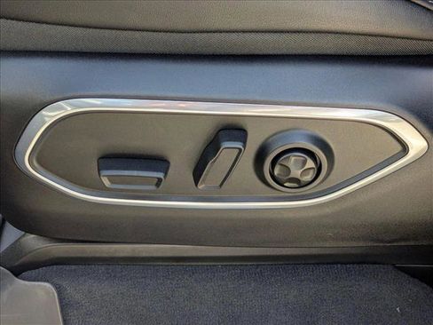 New 2025 Jeep Wagoneer Series II w/ Convenience Group I image 4