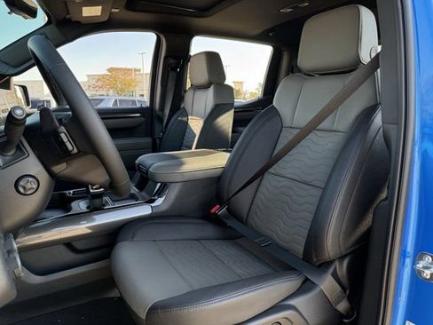 New 2026 Chevrolet Silverado 1500 ZR2 w/ Dark Appearance Package image 21