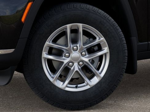 New 2025 Jeep Grand Cherokee L Laredo w/ Trailer Tow Package image 29