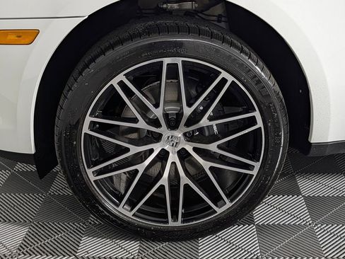 New 2026 Porsche Macan image 11