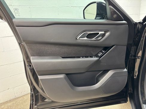 New 2026 Land Rover Range Rover Velar Dynamic SE image 23