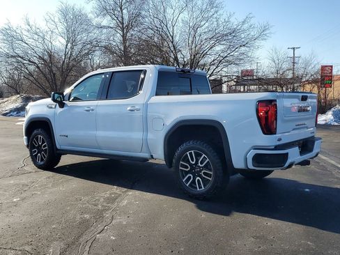 Used 2022 GMC Sierra 1500 AT4 w/ AT4 Premium Package AWD/4WD image 4