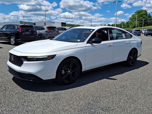 Used 2023 Honda Accord Sport image 3