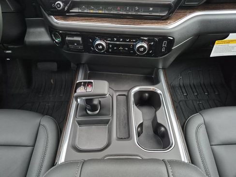 New 2026 GMC Sierra 1500 Elevation w/ Elevation Premium Package AWD/4WD image 13