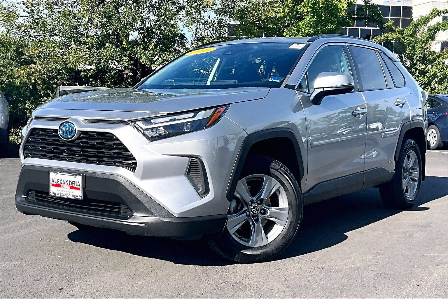 Used 2023 Toyota RAV4 XLE w/ Convenience Package AWD/4WD image 1