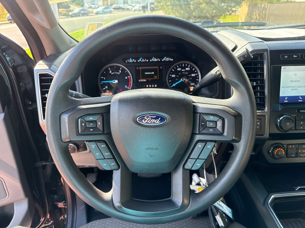 Used 2022 Ford F250 XLT w/ Black Appearance Package AWD/4WD image 14