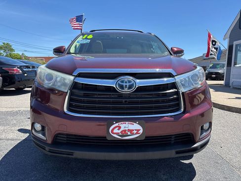 Used 2016 Toyota Highlander Limited Platinum AWD/4WD image 2
