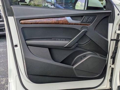 Used 2018 Audi Q5 2.0T Premium image 9