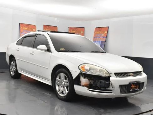 Used 2013 Chevrolet Impala LT w/ LT Sunroof Package image 2