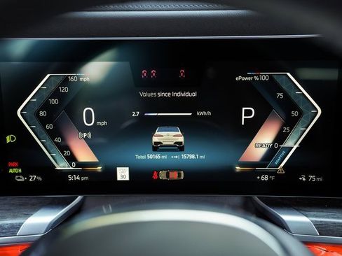 Used 2023 BMW i7 xDrive60 image 26