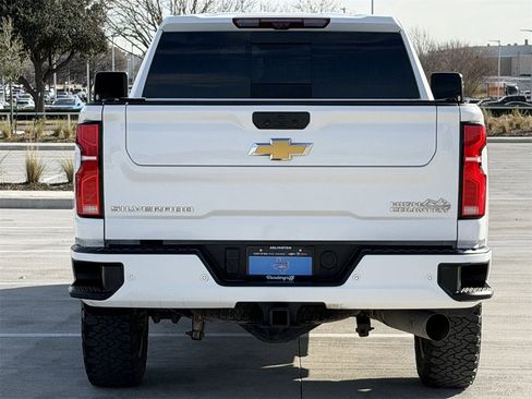 Certified 2024 Chevrolet Silverado 2500 High Country w/ High Country Premium Package image 5