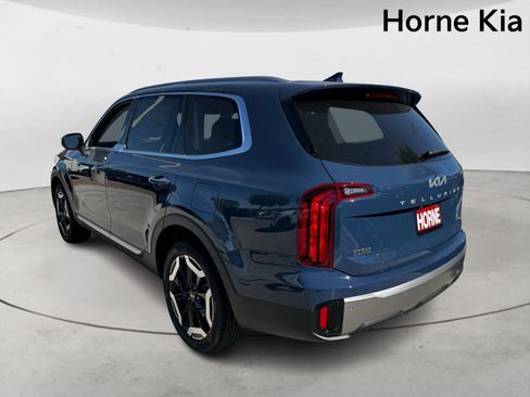 New 2025 Kia Telluride S image 5