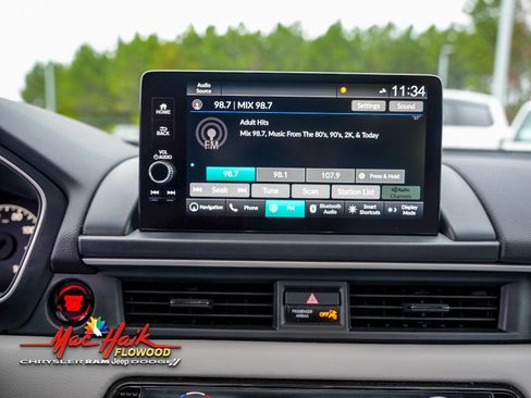 Used 2023 Honda Pilot Touring image 22