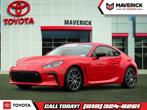 Used 2023 Toyota GR86 image 1